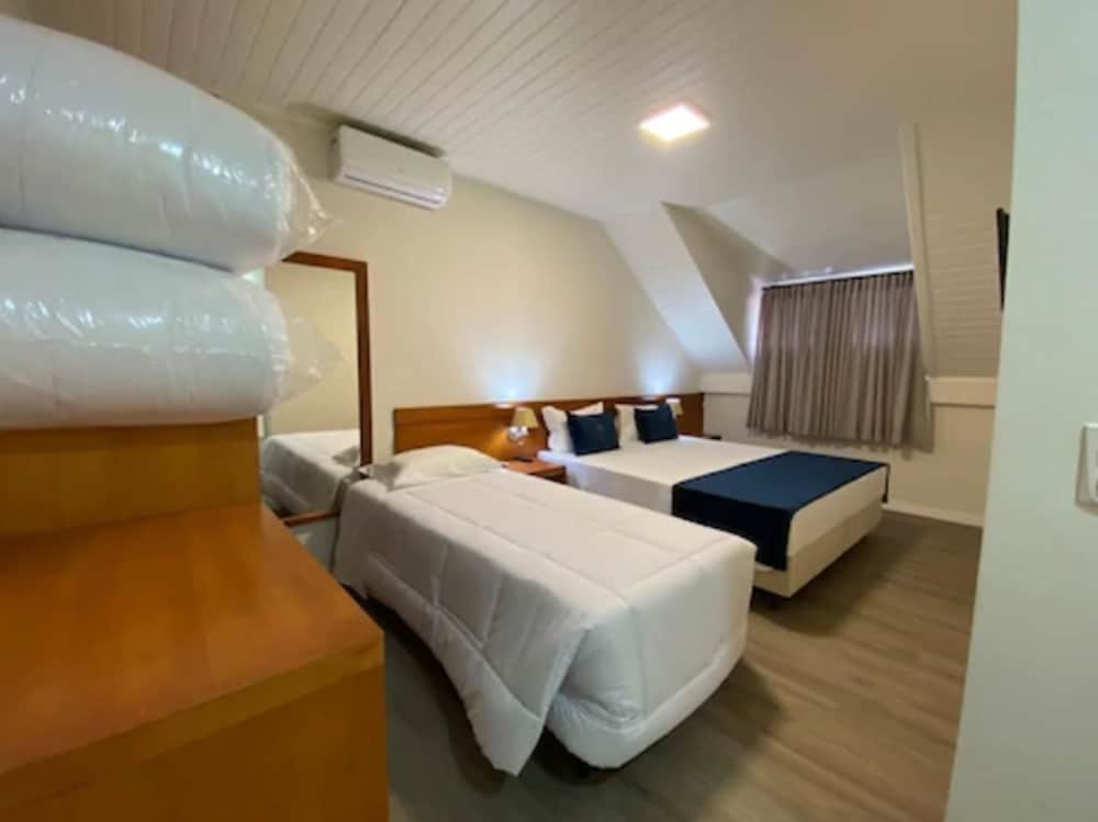 Deluxe Triple Room photo 1