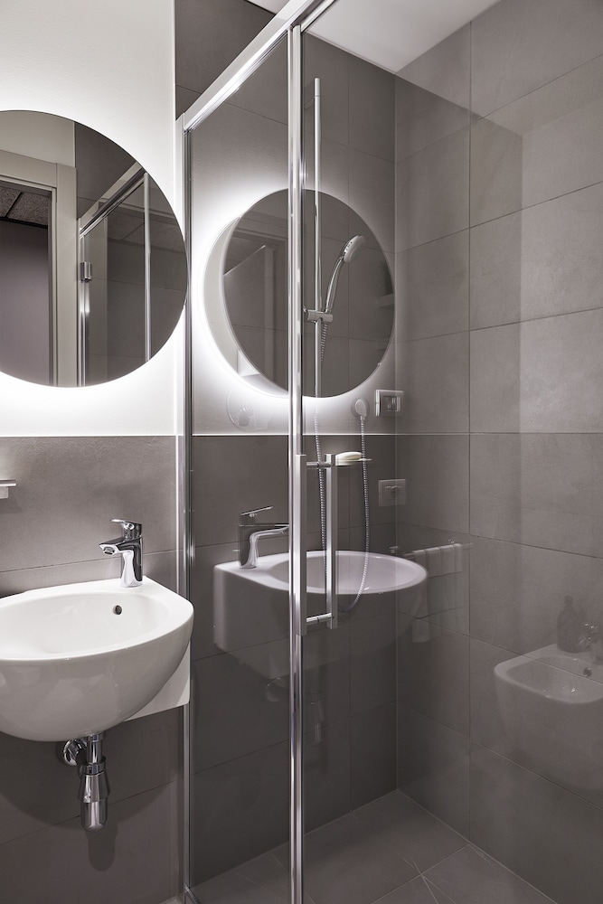 Twin Standard Room