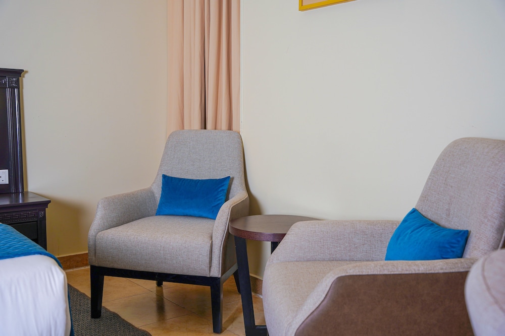 Standard Twin Room with 2 Single Beds photo 2