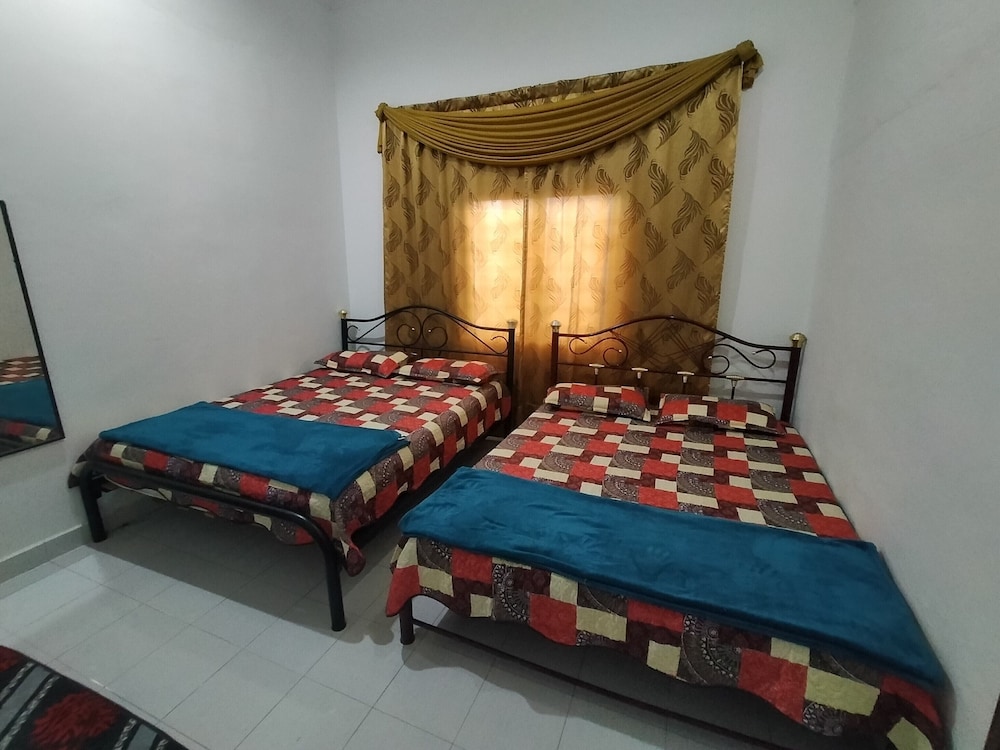 Family Room, Shared Bathroom
