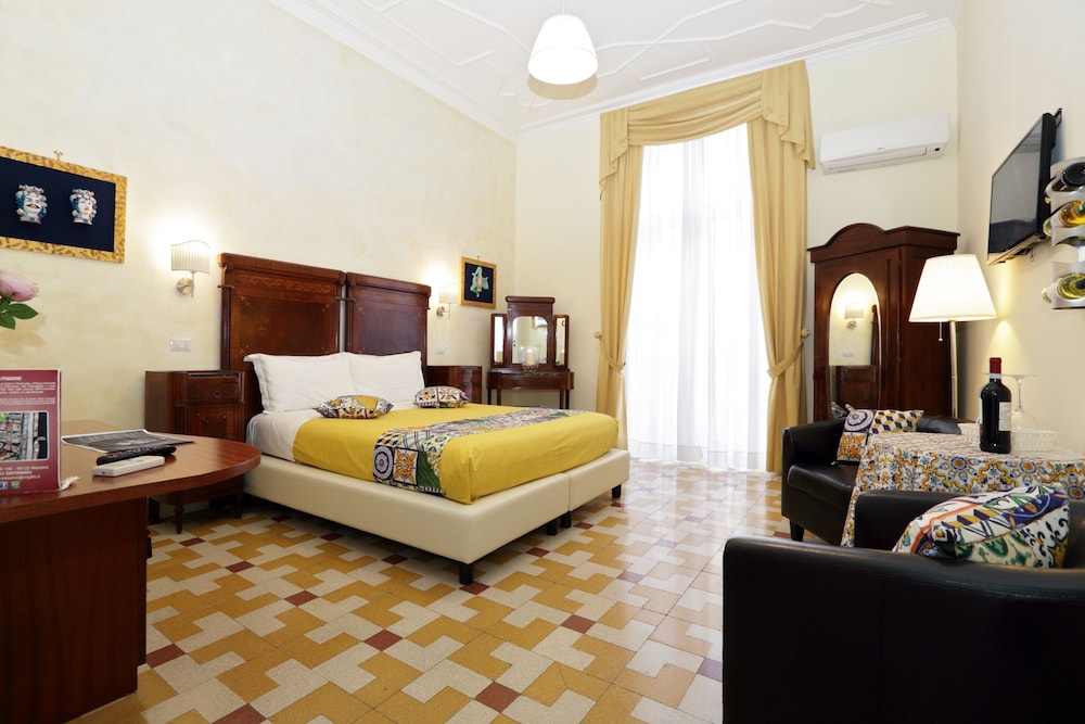 Classic Room, 1 Queen Bed