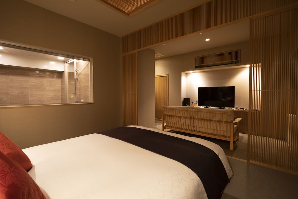 Modern Japanese Style Room, Ren photo 2