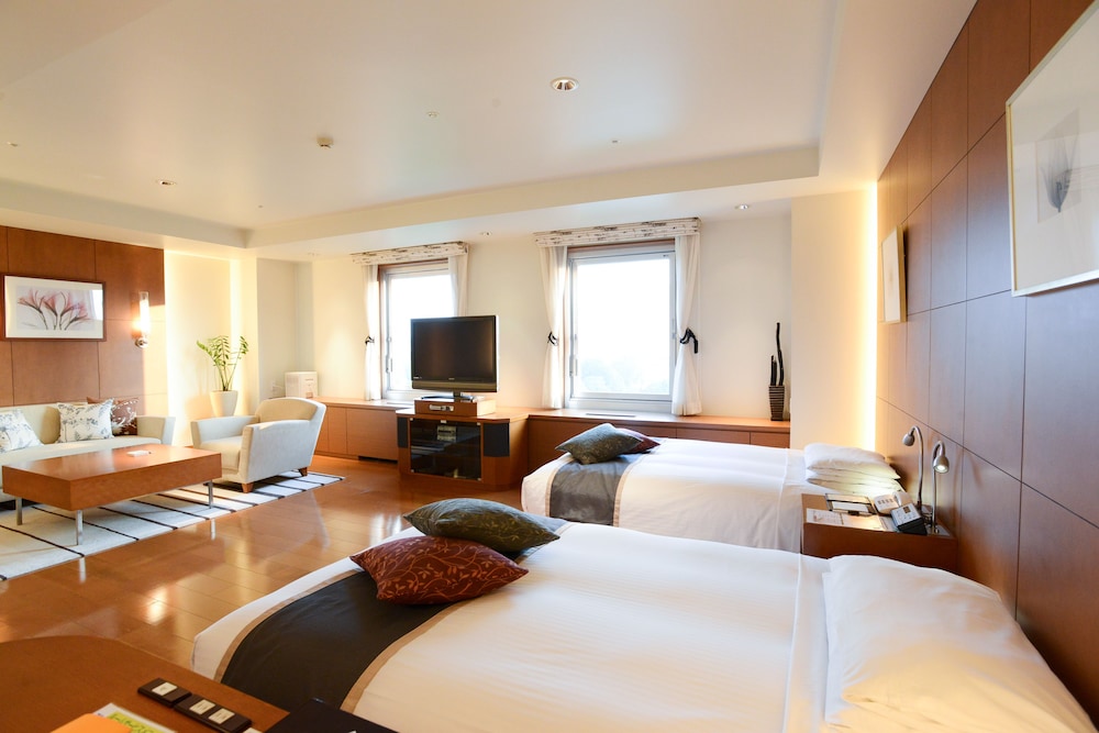 Executive Royal Twin Room, 2 Twin Beds, Non Smoking, Park View - Photo 2
