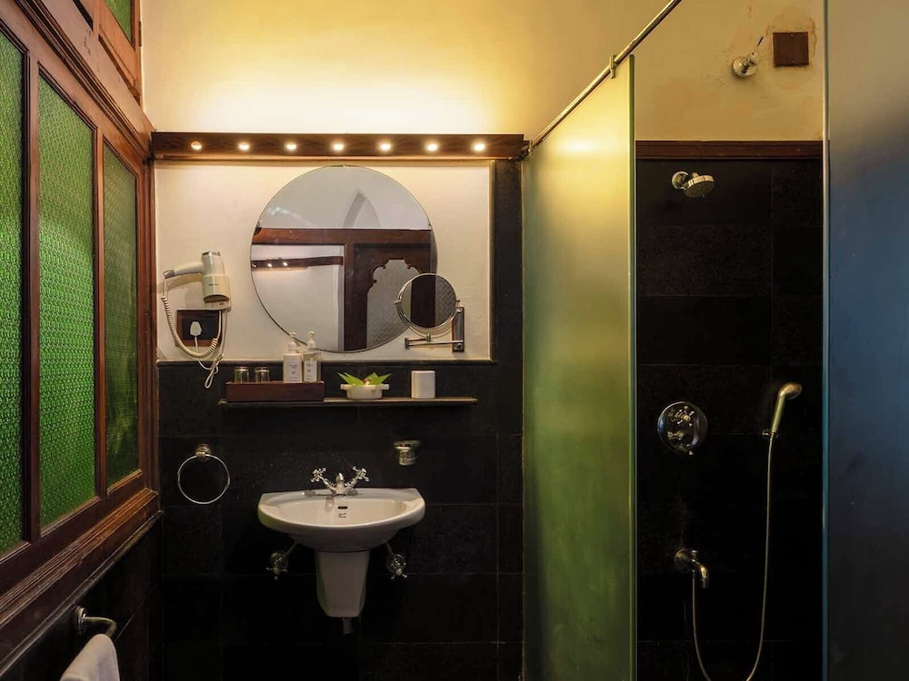 Heritage Magnum Suite - Photo 4