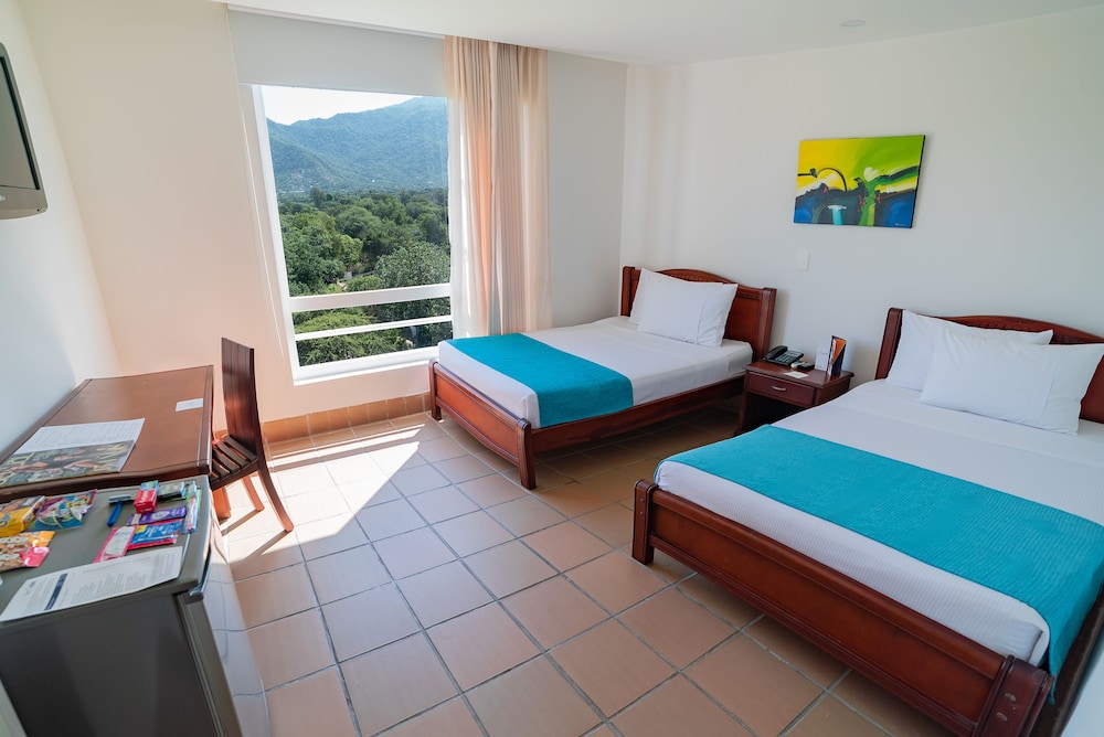 Standard Twin Room - Photo 1