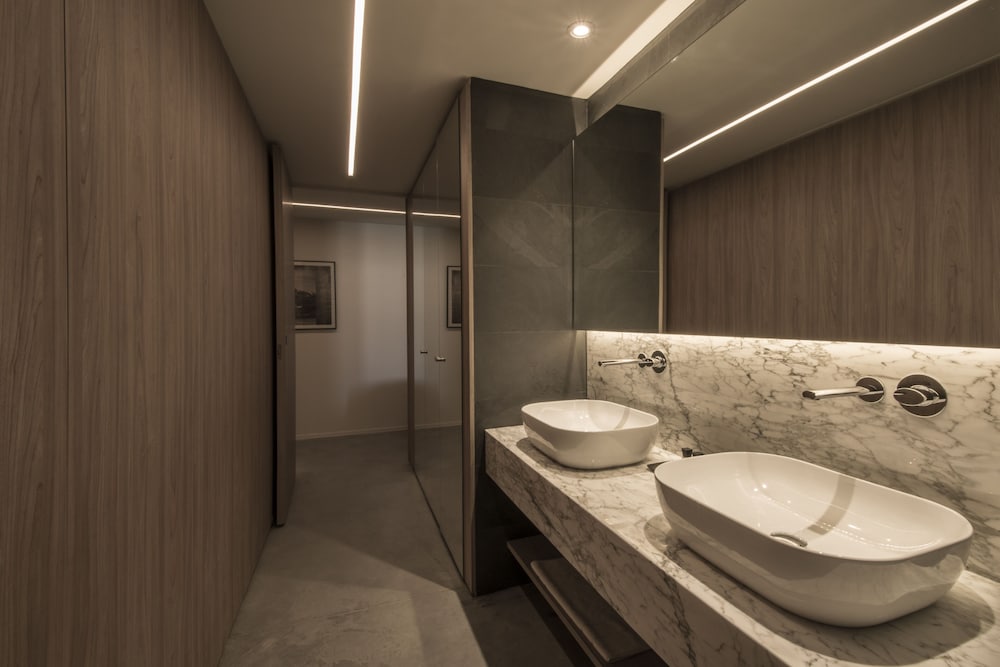 Grand Harbour Suite photo 3