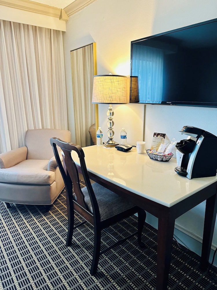Two Queen Premier Resort - Photo 3