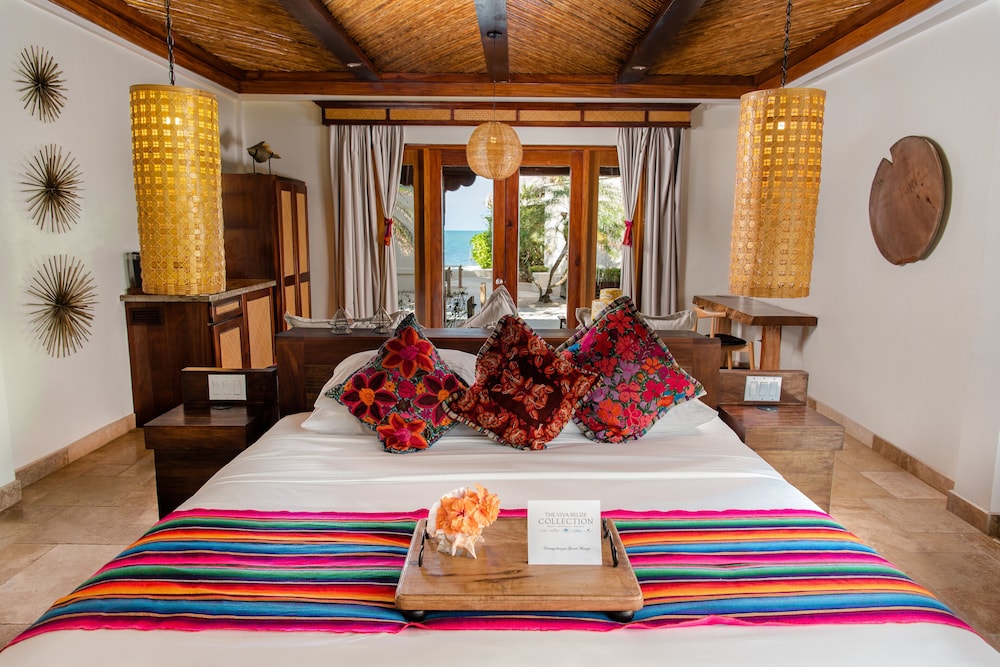 Deluxe with Plunge Pool photo 2
