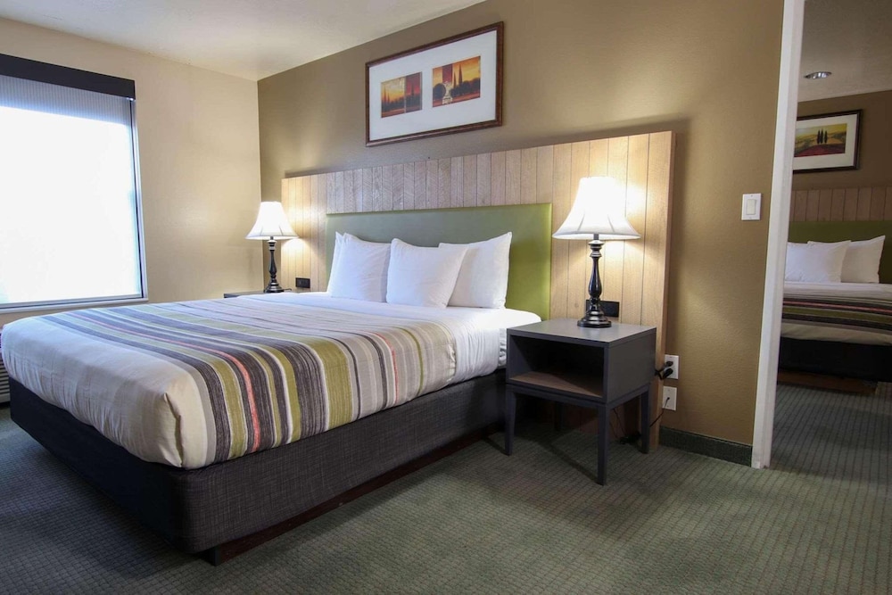 Premium Room, 2 Queen Beds, Non Smoking photo 1