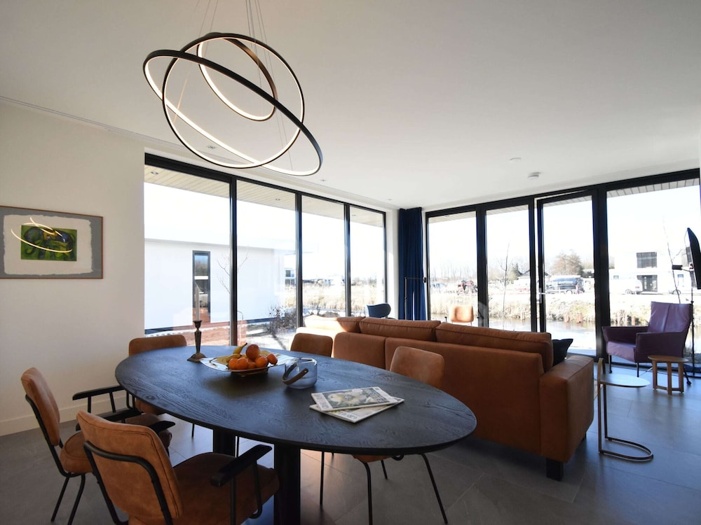 Villa photo 3