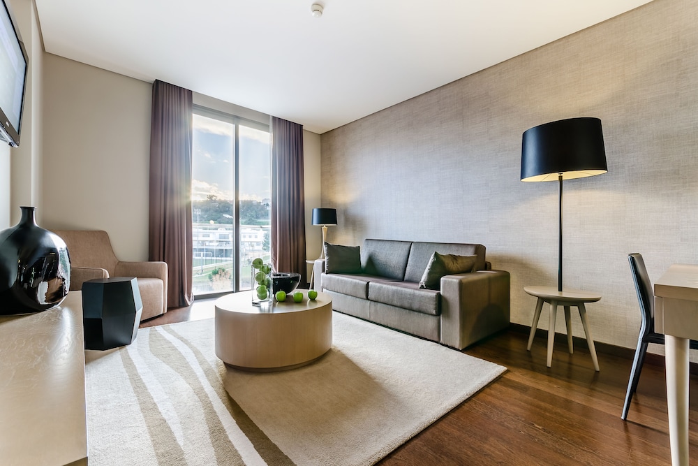 Suite - Photo 6