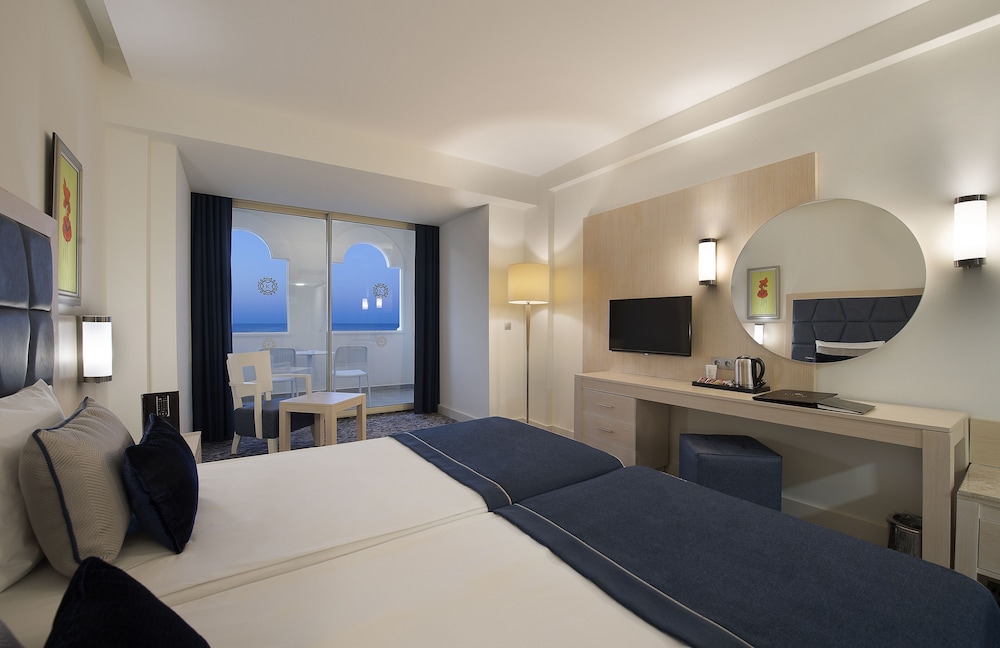Superior Room Sea Side Room photo 3