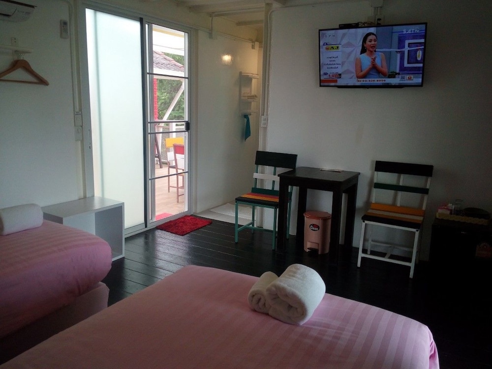 Standard Twin Room photo 2