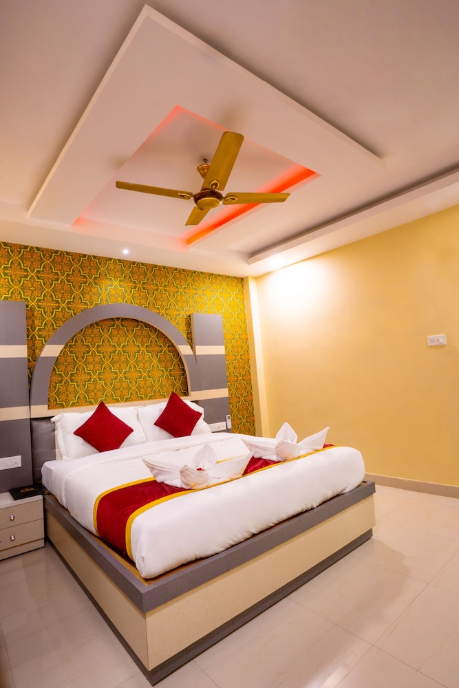 Deluxe Room - Photo 3