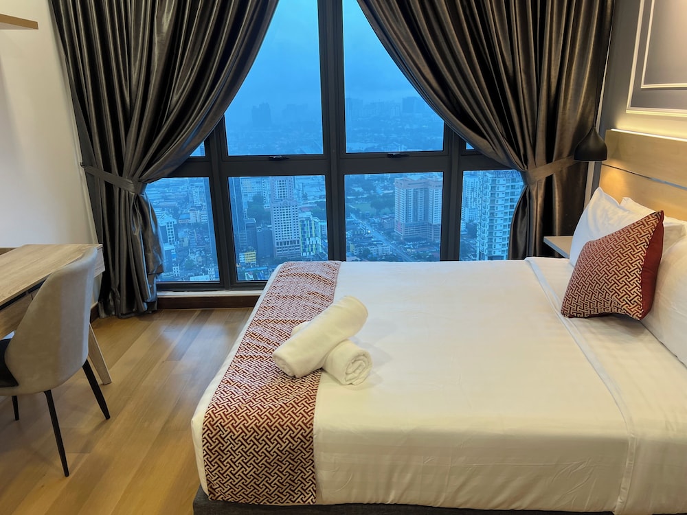 Deluxe Studio, City View