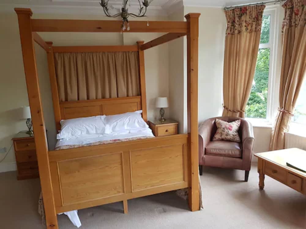 Double Room (Four Poster - Not Pet-Friendly) photo 3