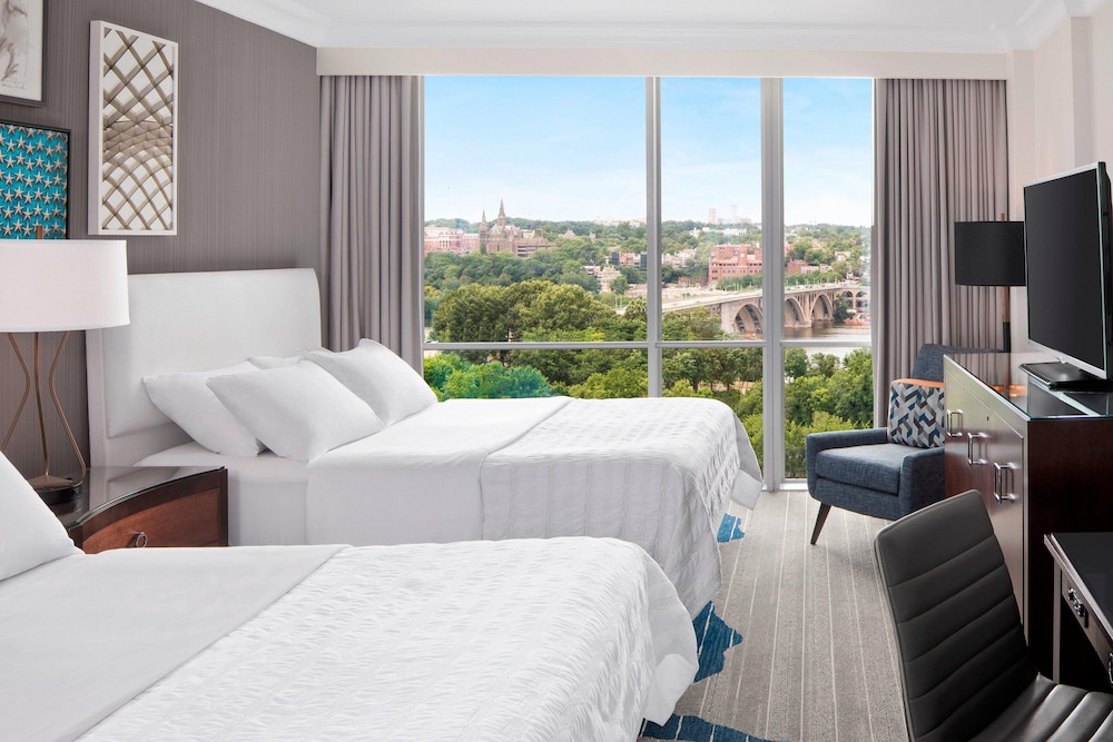 Classic Room, 2 Queen Beds (Mobility Accessible, Roll-in Shower) - Photo 3