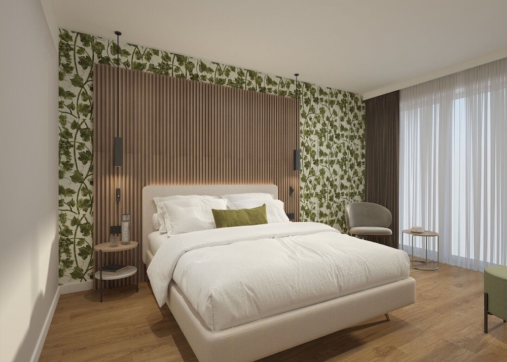 Deluxe Double Room, Lake View photo 1