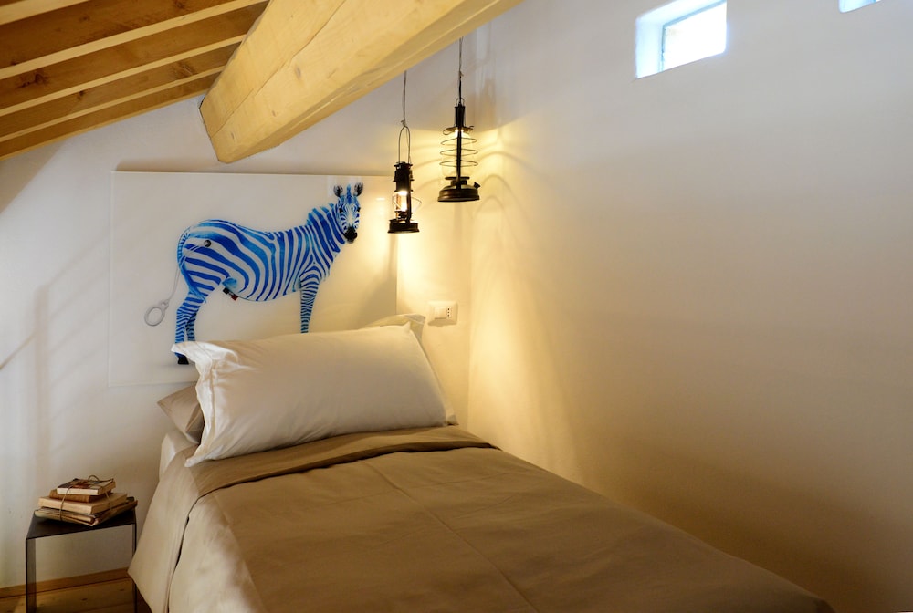 Comfort Room photo 3