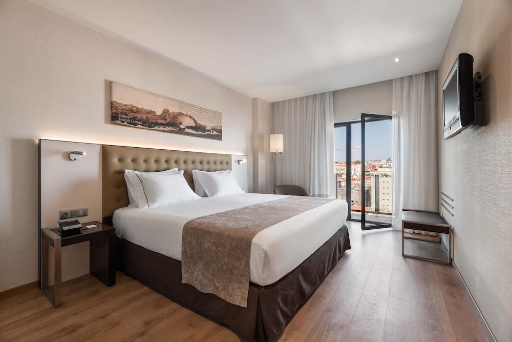 Junior Suite (Triple) - Photo 2