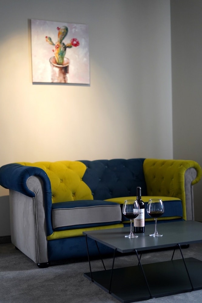 Luxury Apartment photo 2