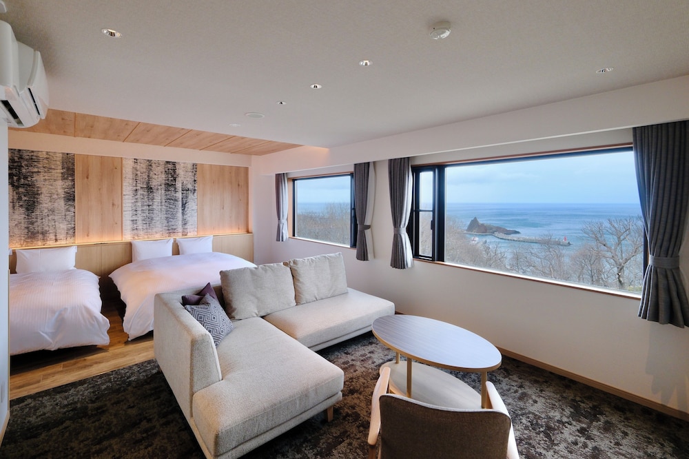 Forest Deluxe, 2 Queen Beds - Photo 3