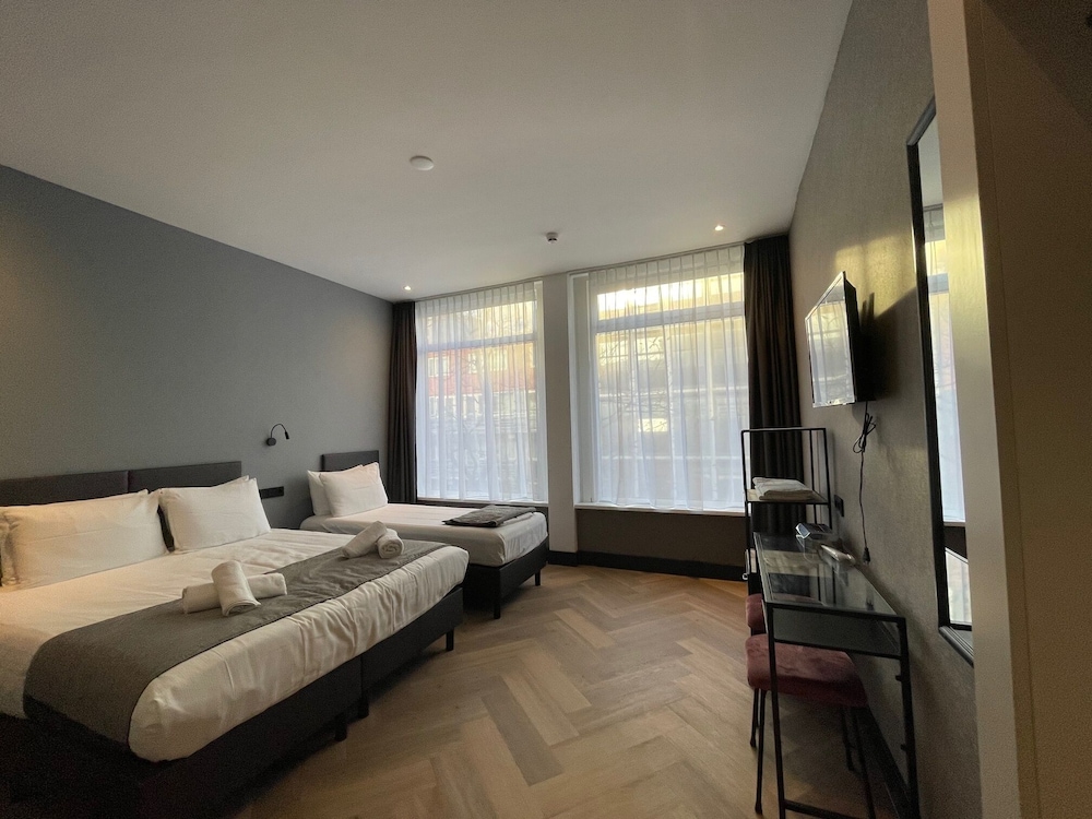 Basic Triple Room photo 1