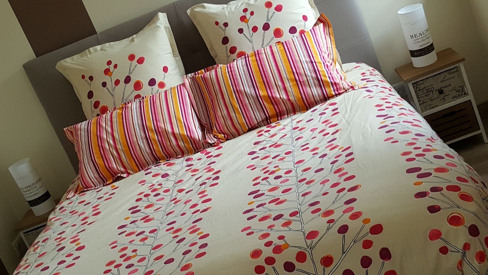 Double Room, 1 Queen Bed