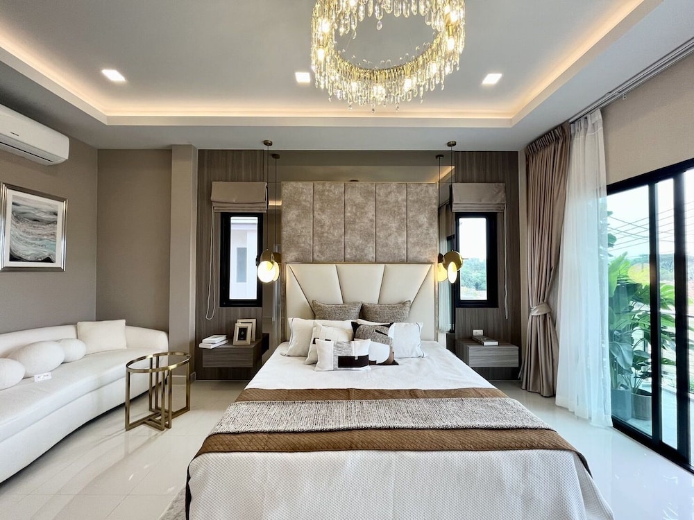 Luxury Villa, 4 Bedrooms, Non Smoking, Balcony photo 3