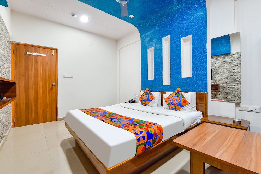 Deluxe Room - Photo 2
