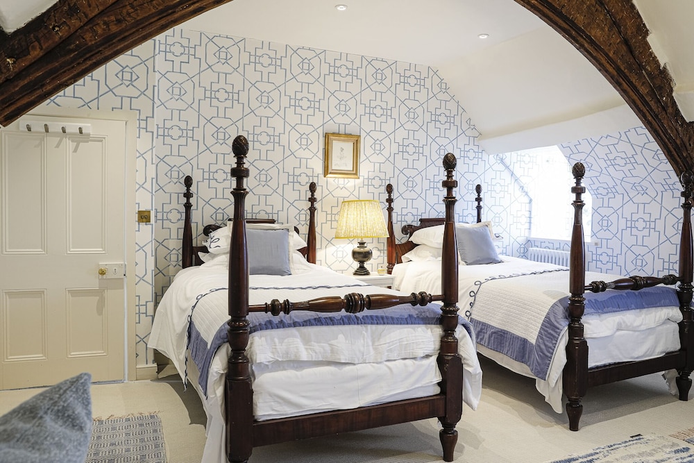 Luxury Twin Room photo 3
