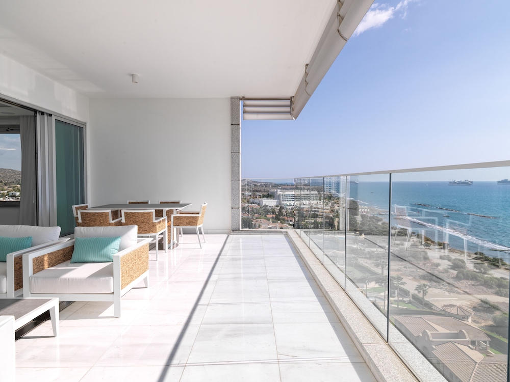Luxury Apartment, 3 Bedrooms (9F) - Photo 27