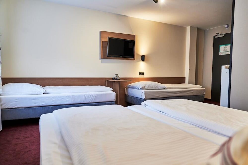 Family Quadruple Room