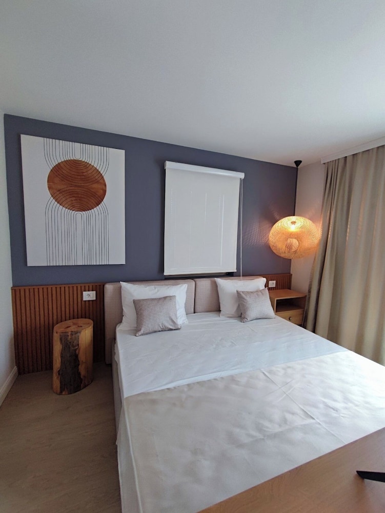 Executive Apartment, Sea View