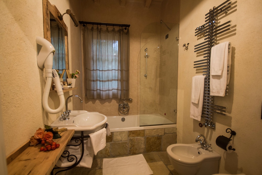 Triple Room, 1 Bedroom, Garden View photo 2