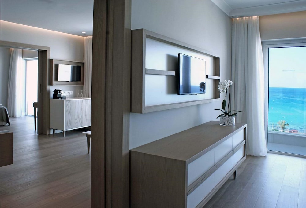 Presidential Suite, Sea View