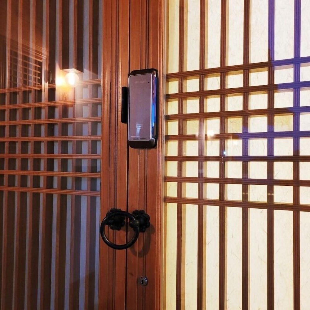 Double Room - Photo 12