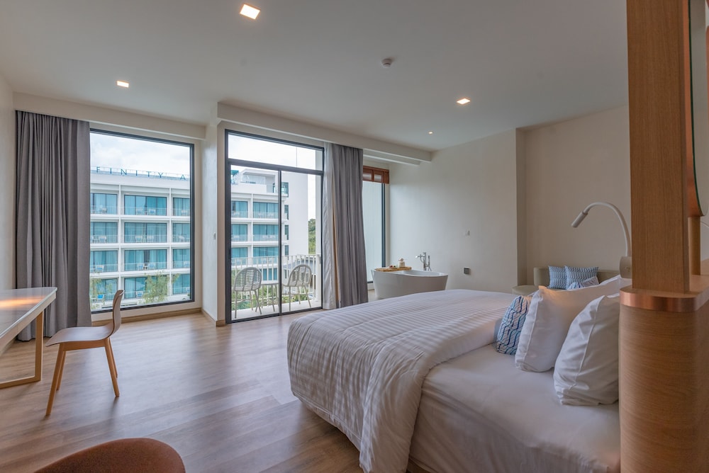 Junior Suite - Photo 1
