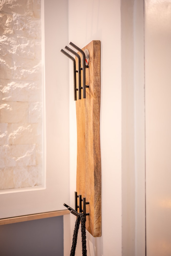 Studio - Photo 3