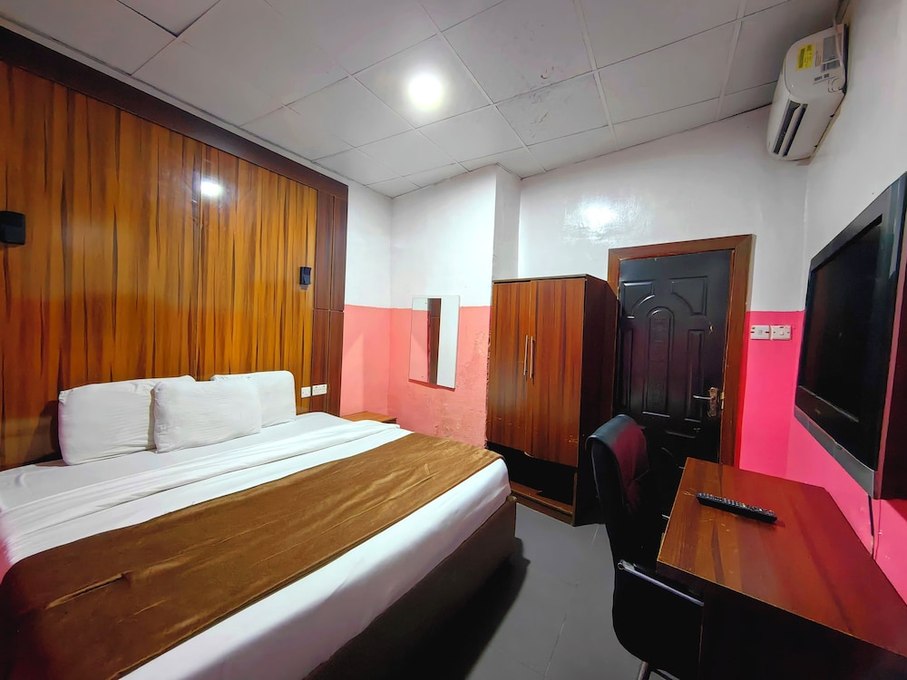 Classic Room, City View