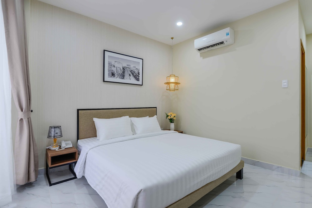 Deluxe King Room, Balcony photo 3