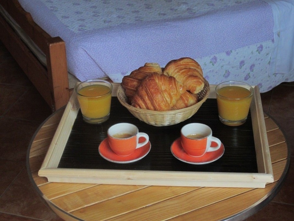 Double or Twin Room photo 3