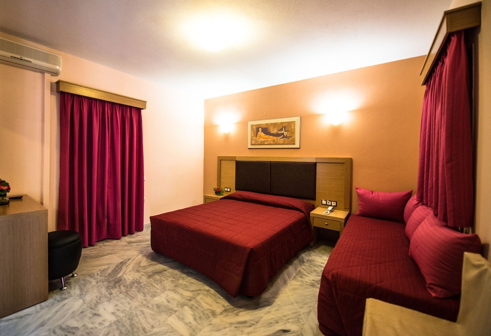 Triple Room - Photo 1