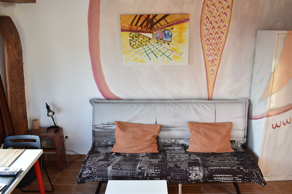 Deluxe Studio, 1 Double Bed with Sofa bed, Terrace, City View - Photo 9