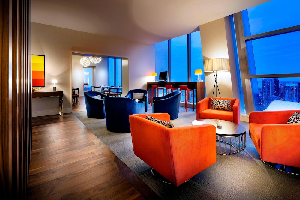 Club Room, 2 Queen Beds, Harbor View