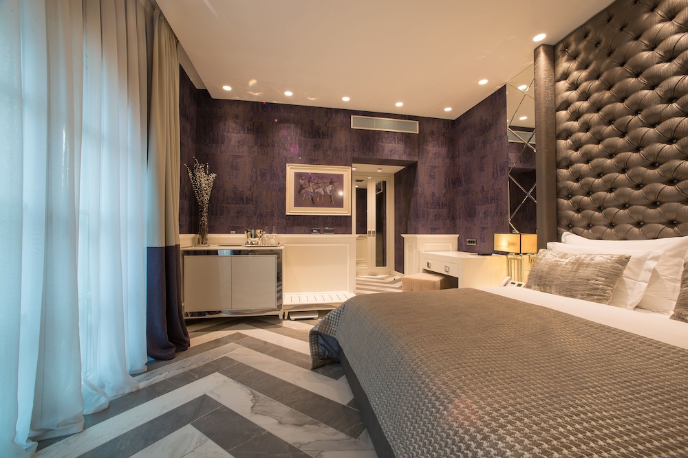 Standard Double Room - Photo 2
