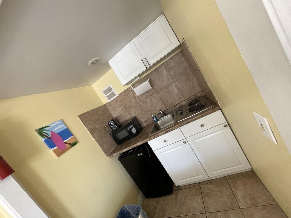 Standard Room, 2 Double Beds, Kitchenette, Pool View photo 2
