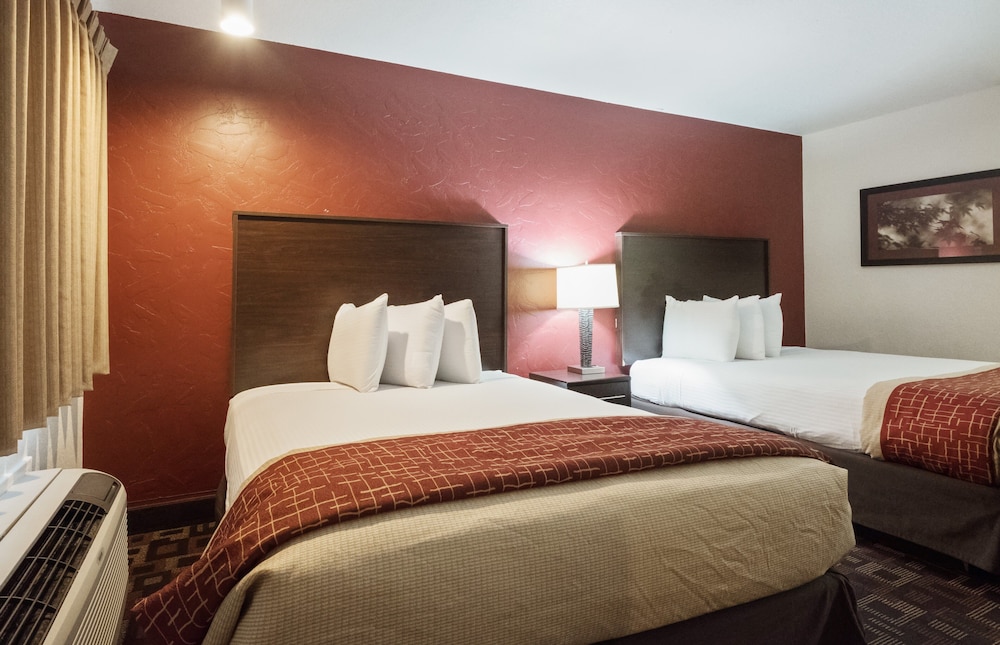 Deluxe Room, 2 Queen Beds, Non Smoking