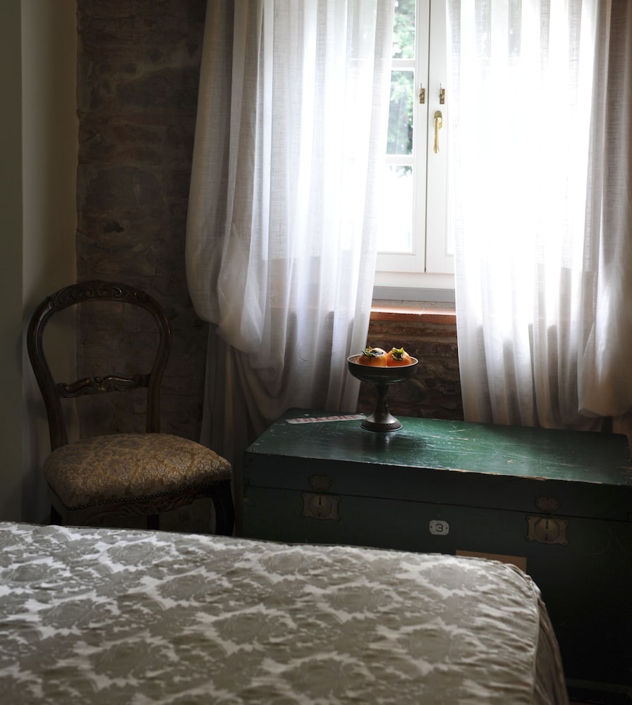 Classic Double Room Single Use photo 2