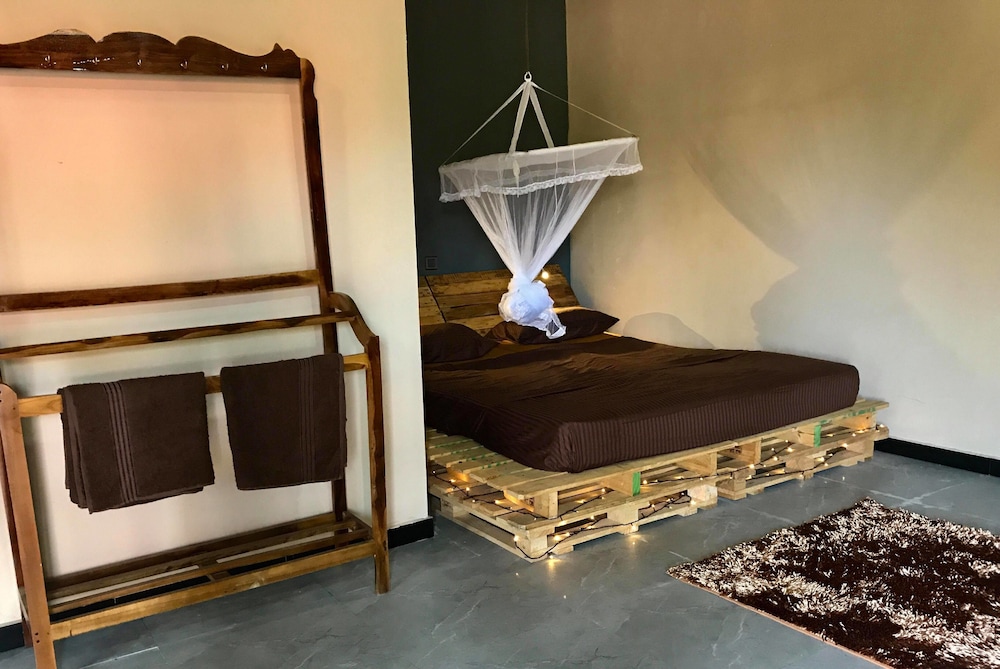 Triple Room, Garden View, Garden Area